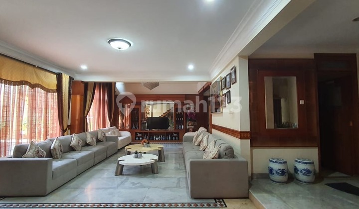 Dijual rumah pulomas 540m2 lokasi bagus, nyaman, 2.5 lantai, hadap selatan 2