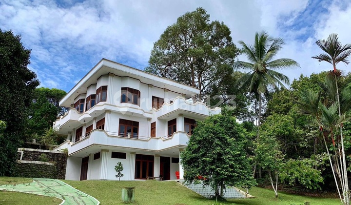 Dijual villa sukabumi 10.000m2 lingkungan asri, bagus, murah 1