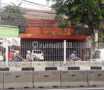 Disewakan Ruko dipinggir jalan raya cocok untuk resto 1