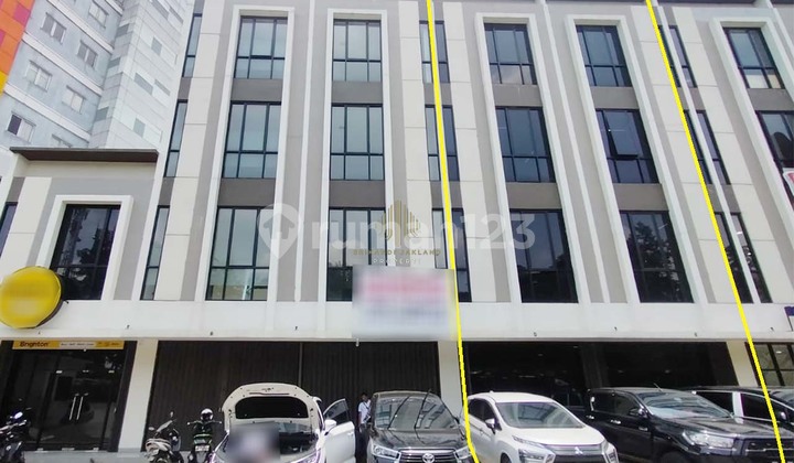 Shophouse in Arteri Panjang Commercial Area