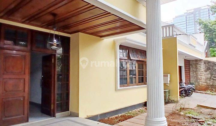 Disewa Rumah Mewah Bagus di Komplek Asri 2