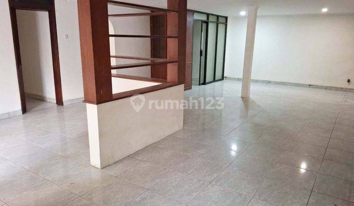 Disewa Rumah Dalam Komplek Asri, Elegant, Jalan 3 Mobil 2