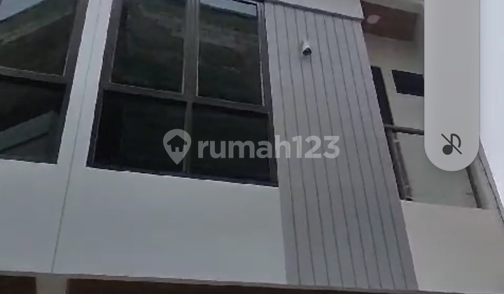 Rumah Murah Sawah Besar 2 Lt SHM Dekat Hotel Redtop Rumah Murah Sawah Besar 2 Lt SHM Dekat Hotel Redtop