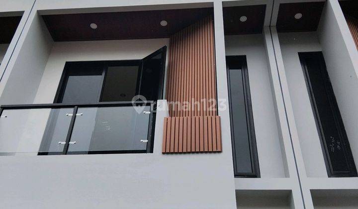 Rumah 2 Lantai Bagus Dan Murah Dekat Jalan A.yani Jakarta.pusat 2