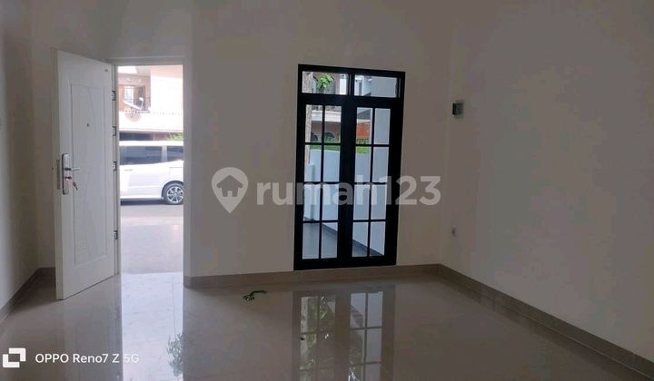 2-Storey House with Carport 3 Bedrooms 3 Bathrooms SHM Pasar Minggu