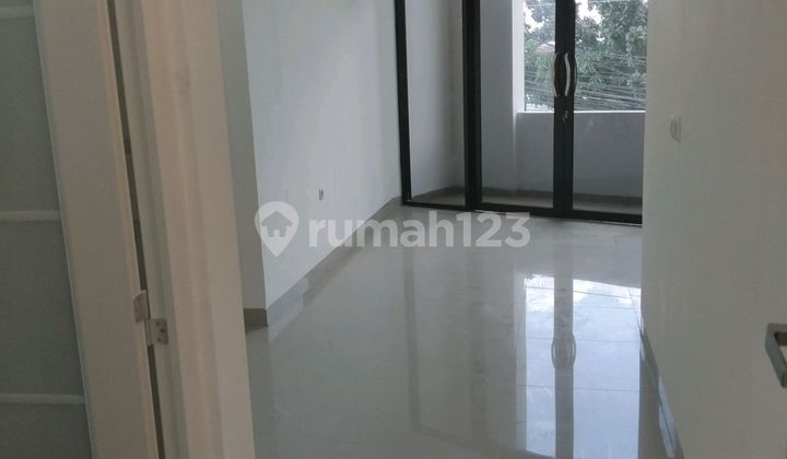 2-Storey House with Carport 3 Bedrooms 3 Bathrooms SHM Pasar Minggu