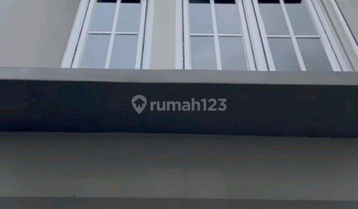 Rumah Murah 2 Lantai Shm Dekat Rsud Matraman.jakarta Timur 1