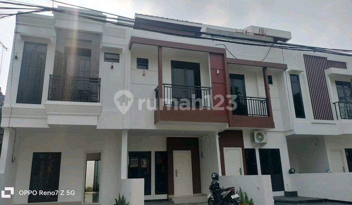 House for sale in the Cempaka Putih area near Islamic Hospital.