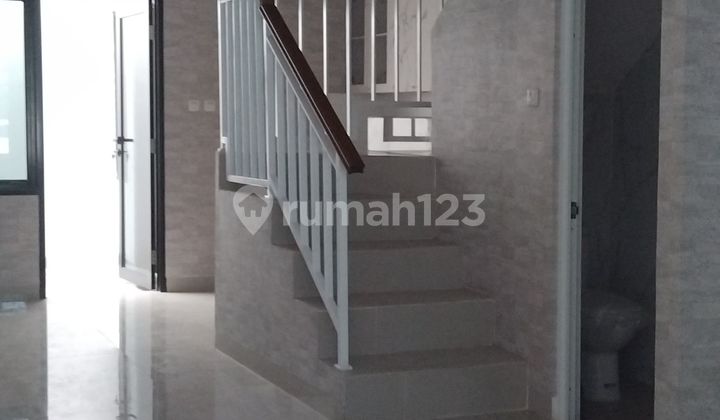 Rumah 2 Lantai Dekat Perkantoran dan Pemerintahan Sawah Besar Rumah 2 Lantai Dekat Perkantoran dan Pemerintahan Sawah Besar
