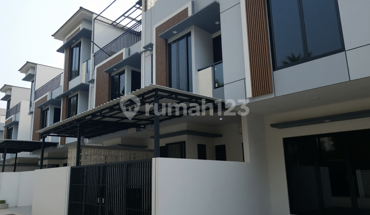 Rumah 2 Lantai Dekat Perkantoran dan Pemerintahan Sawah Besar Rumah 2 Lantai Dekat Perkantoran dan Pemerintahan Sawah Besar