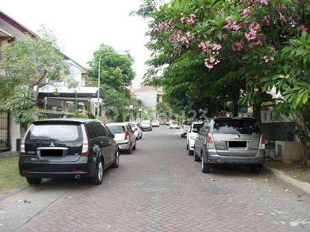 Lokasi Favorit Villa Bukit Mas Dekat Mayjen Sungkono Surabaya. 2