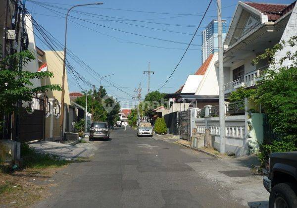 Lokasi Favorit Dharmahusada Indah Tengah Surabaya, 2