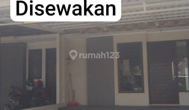 Disewakan Rumah Cantik 2 Lantai di Premier Serenity Bekasi Timur 1