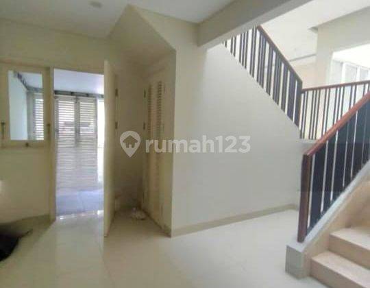 Jual Cepat Rumah Cideng Kesehatan. Rapih Bagus Furnished 2