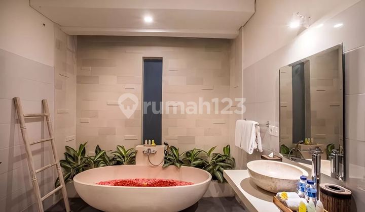 For Rent / Villa in Seminyak Badung Bali Fully Furnished