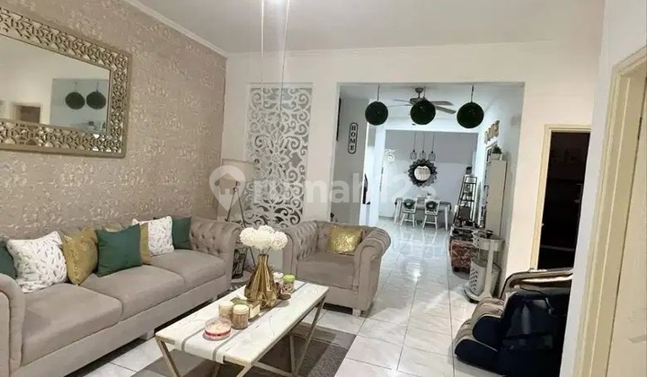 Di Jual Rumah Bagus 2 Lantai di Meadow Green Lippo Cikarang 2