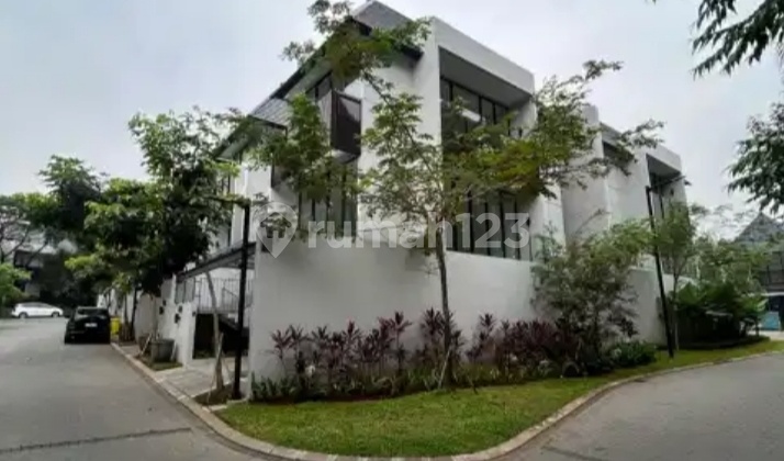 House for Sale in Pasar Minggu, South Jakarta