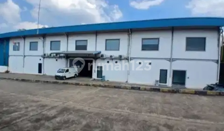 For Rent Warehouse with Container Access and Spacious Parking in Narogong, Bekasi For Rent Warehouse with Container Access and Spacious Parking in Narogong, Bekasi
