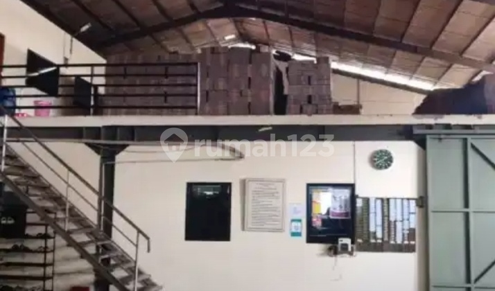 For Sale, Good Warehouse Position Facing Road in Cipondoh, Tangerang