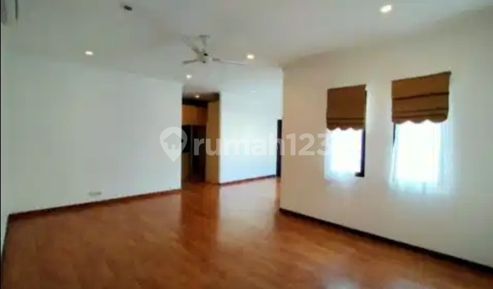 Dijual Rumah Cantik Area Elite di Kemang Jaksel 2