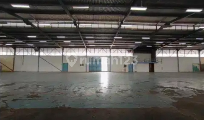 For Rent Warehouse in Non-Extortion Area with 40-foot Container Access