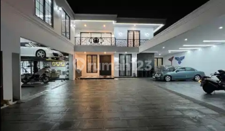 Dijual Rumah Mewah di Veteran Bintaro Jaksel Bonus Kost