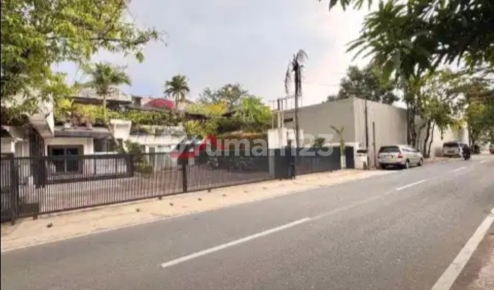 Dijual Rumah Lama Hitung Tanah di Kemang Jaksel 1
