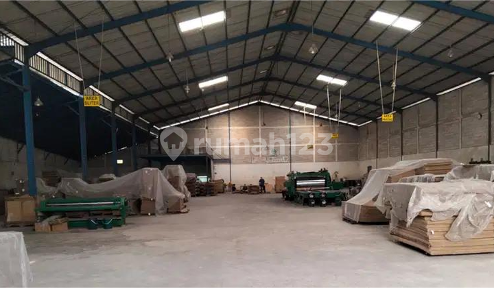 Warehouse for Sale in Klapanunggal Industrial Area