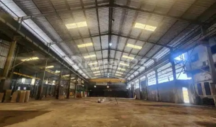 Strategic Warehouse for Sale in Cipondoh, Tangerang City Strategic Warehouse for Sale in Cipondoh, Tangerang City
