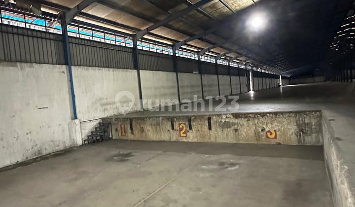 For rent: 2 warehouses in East Karawang near the industrial area.