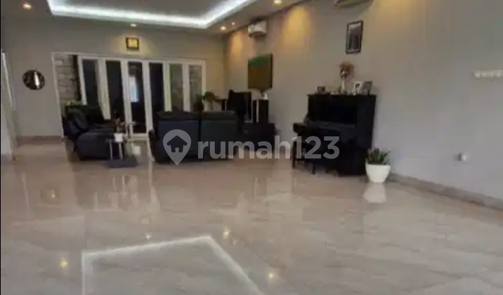 For Sale House 5 Minutes From Mall Puri Indah