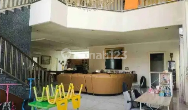 House for Sale in Intercon Kebon Jeruk 2