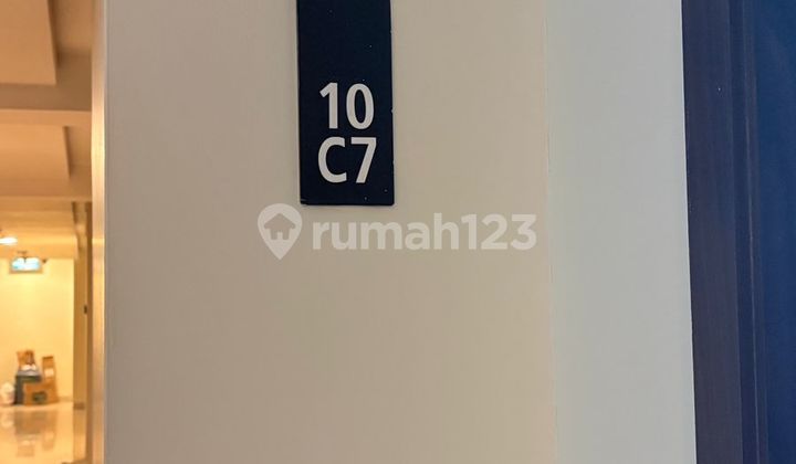 DI Sewakan Apartemen type studio full furnished lantai 10 kemang village 2