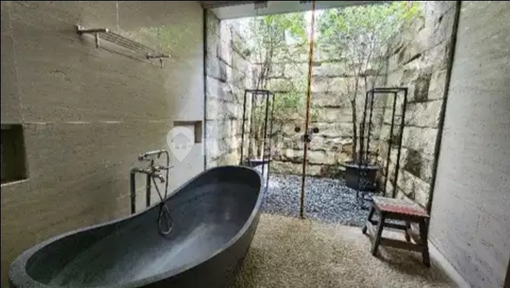 Dijual Rumah Luxury Siap Huni di Pejaten 2