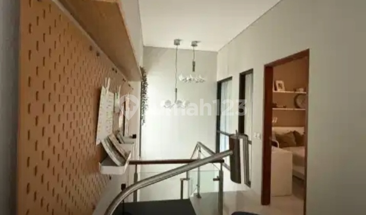 Dijual Rumah Modern Dalam Cluster Full Furnished 