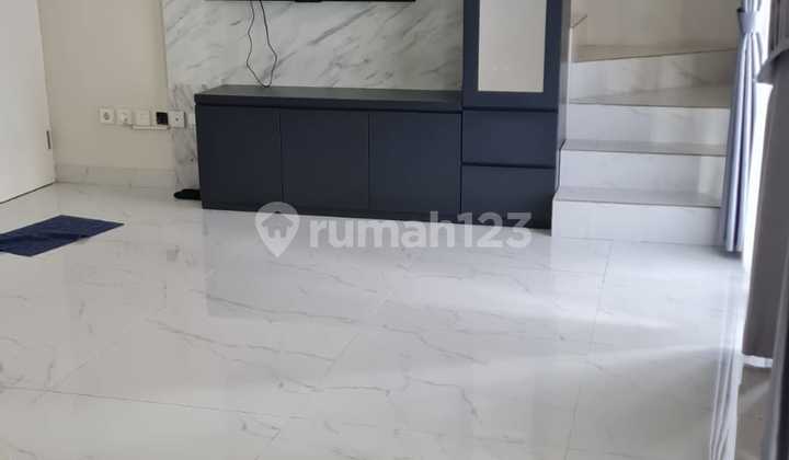Di Jual Rumah Bagus 2 lantai sudah renov di Grand Wisata Tambun