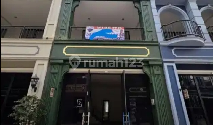 3-Story Shop House for Rent in PIK 2 3-Story Shop House for Rent in PIK 2