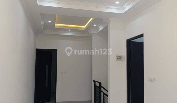 Dijual Rumah 2 Lantai Shm Baru Di Kencana Loka Bsd 2