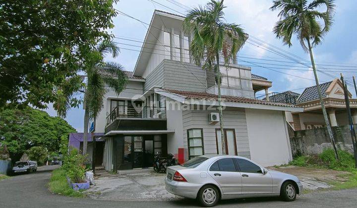 Dijual Rumah Mewah 3 Lantai Di Kawasan Elit Kambang Iwak, Palembang 1