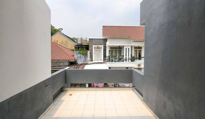 For Sale Rumah Bagus Mertilang, di Sektor 9 Bintaro 2