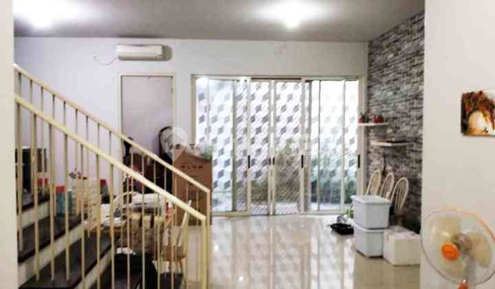 Rumah Grand Palais Wisata Bukit Mas 2 Surabaya Barat