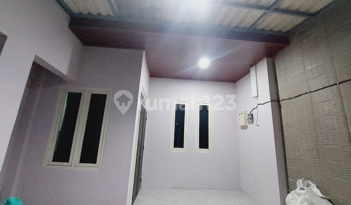 Minimalist House in Semampir Tengah, Surabaya 2