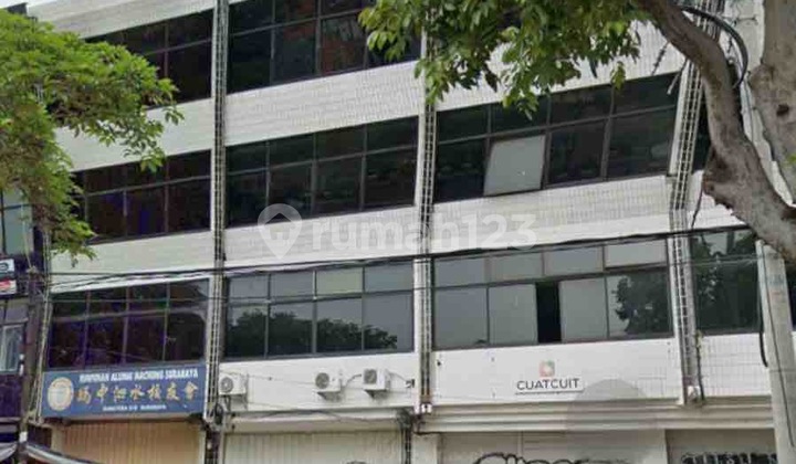 Strategic Ready-to-Use Shop House on Jl. Sumatra, Surabaya City Center