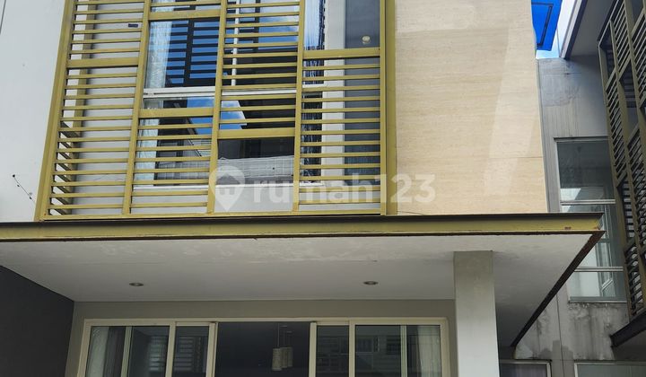 Rumah Wisata Bukit Mas Cluster Notredame (If)