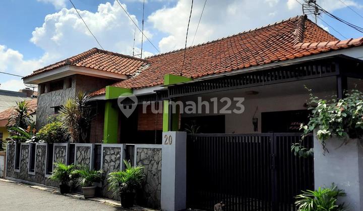 Nice House on Jl Merpati, Pesanggrahan, South Jakarta