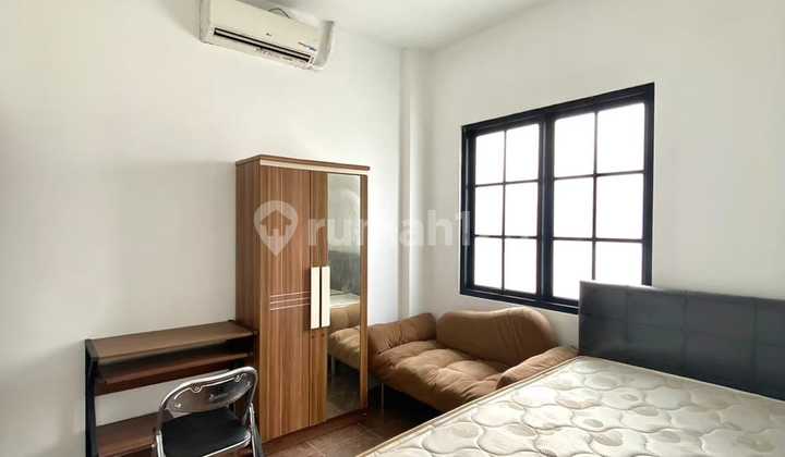 Dijual Rumah Kost2an di Lippo Karawaci Dijual Rumah Kost2an di Lippo Karawaci