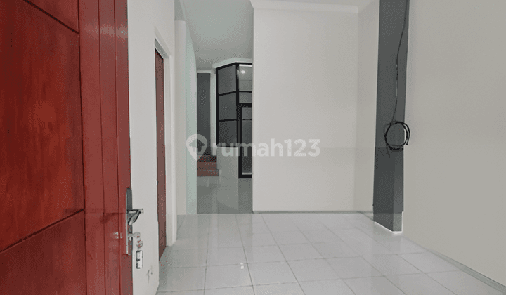 Dijual Rumah Murah Area Lippo Karawaci 2