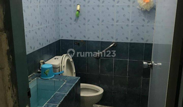 Dijual Rumah di Taman Kota, Jakarta Barat 2