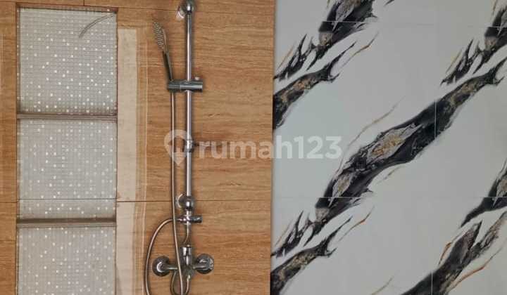 Rumah Brand New di Tanah Baru 2 Lantai Semi Furnished 2