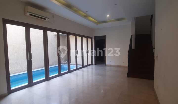 Dijual Rumah Modern di Kemang Utara Lantai Marmer dan Pool Dijual Rumah Modern di Kemang Utara Lantai Marmer dan Pool